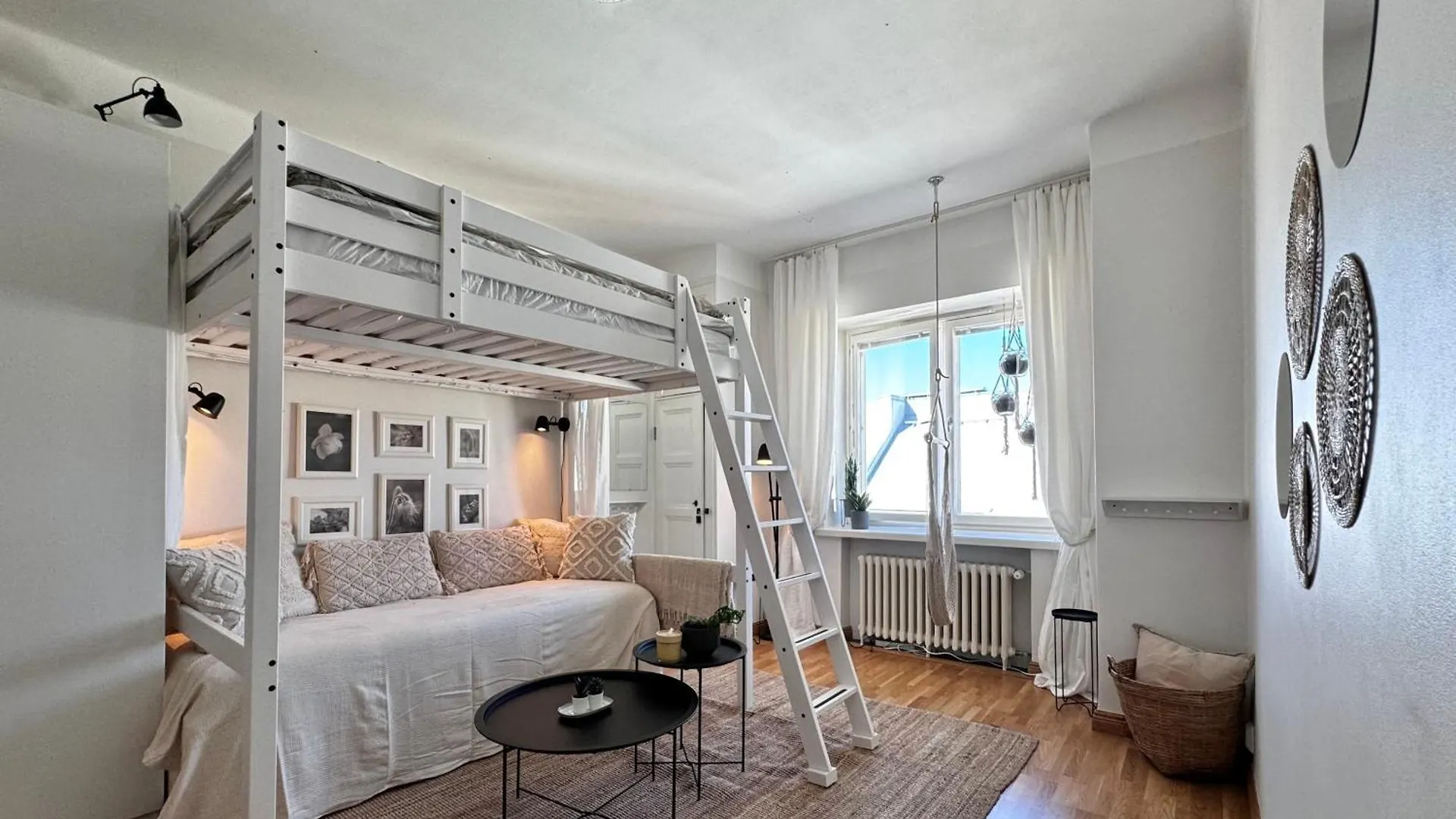 Hello Helsinki - Kallio Home 0*,