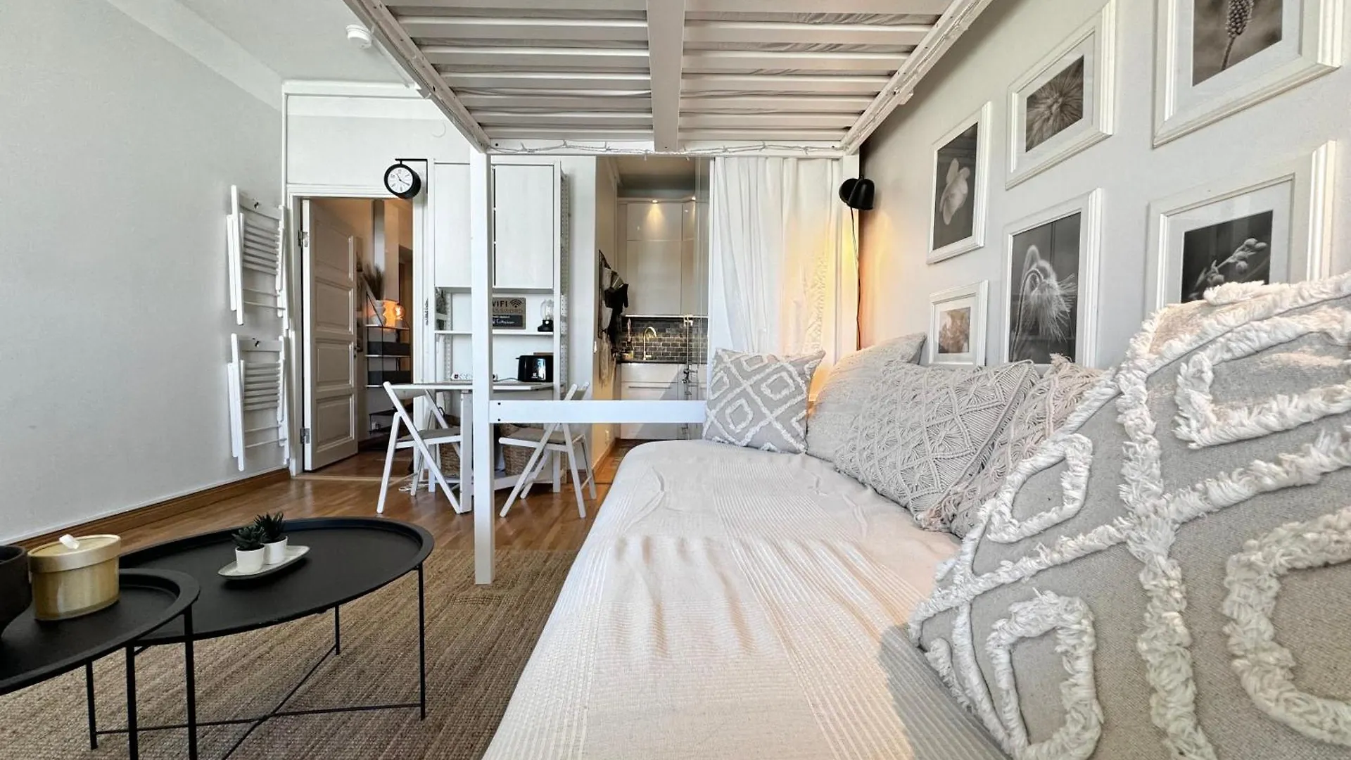 Hello Helsinki - Kallio Home 0*,  Finland